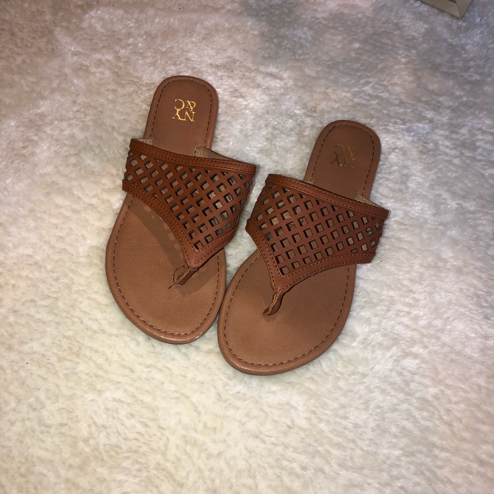 NY&C sandals 🖤